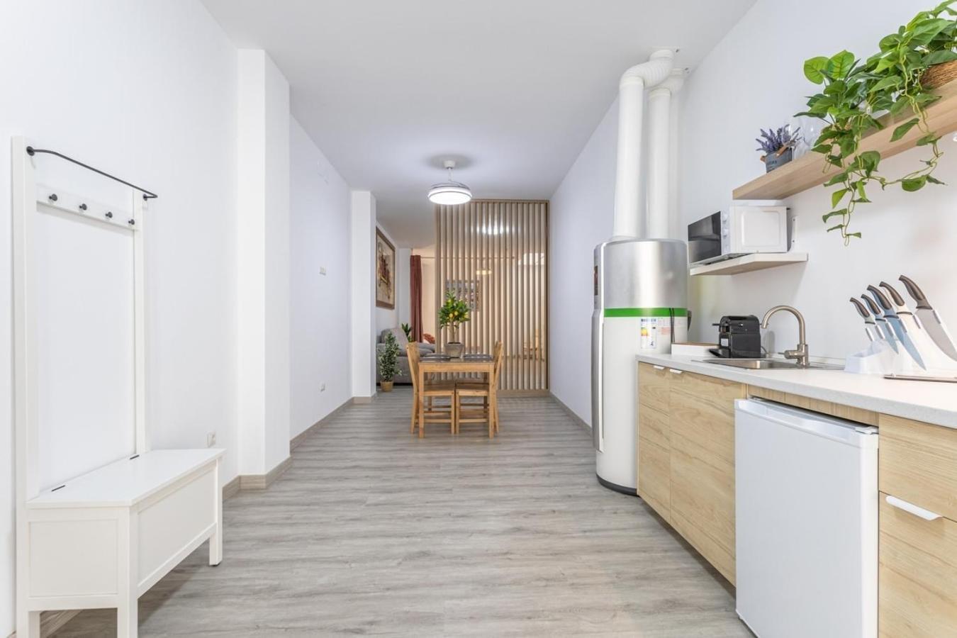 Semana Santa Apartment Севиля Екстериор снимка