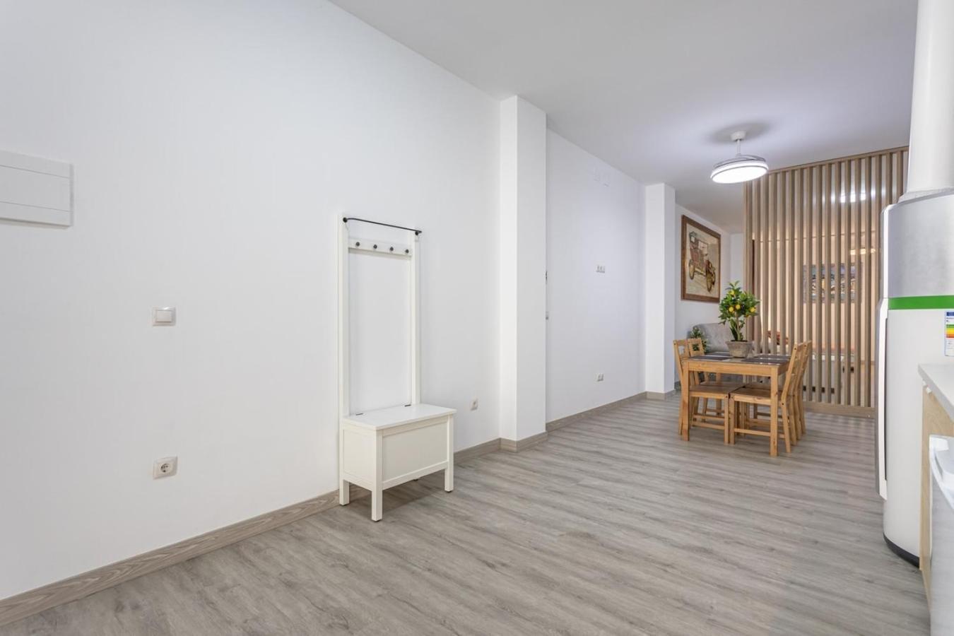 Semana Santa Apartment Севиля Екстериор снимка